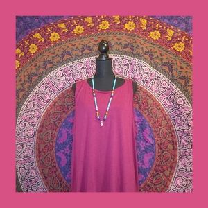 old navy sleeveless top (jewelry not included)